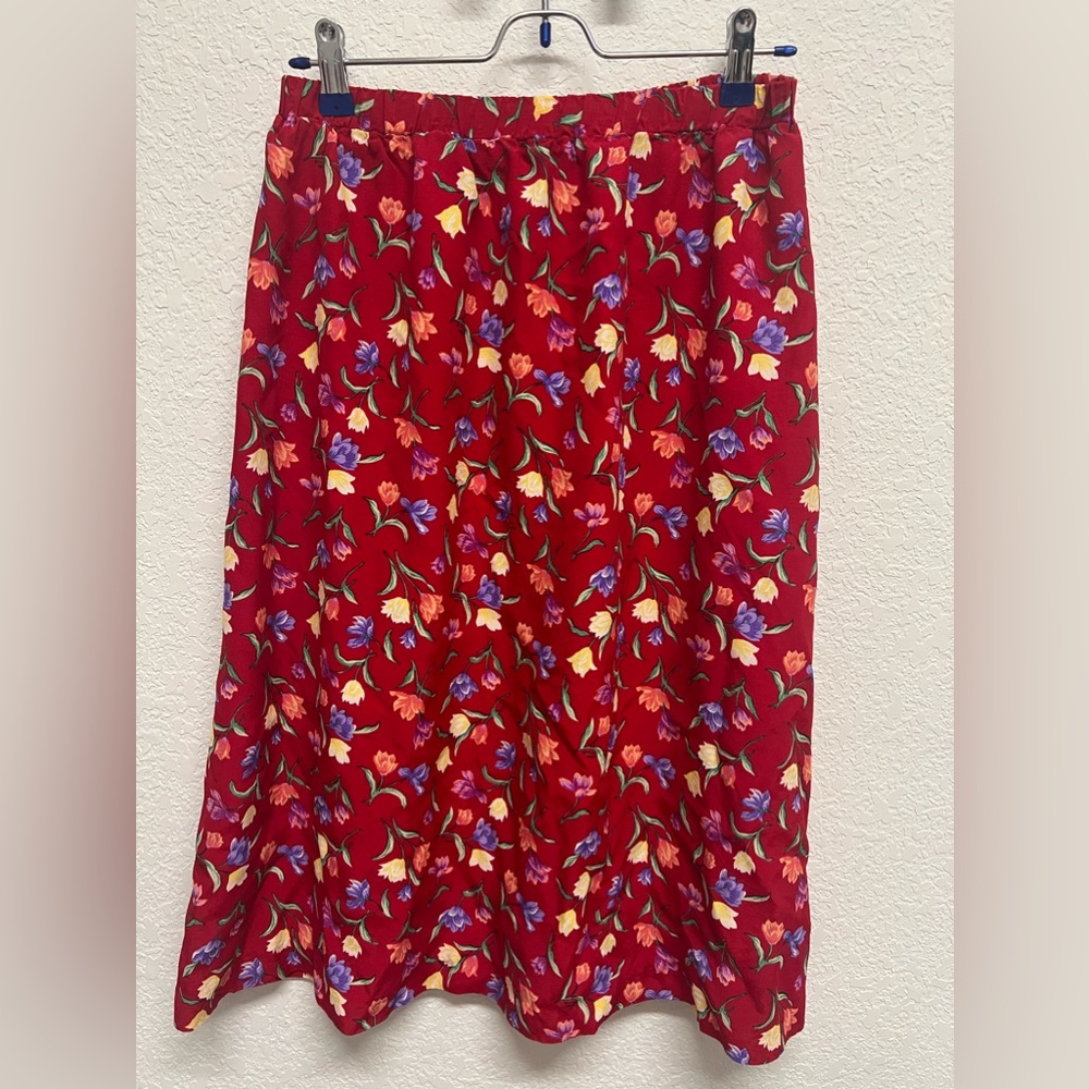 *Women’s Red Skirt Floral Vintage Skirt Small
